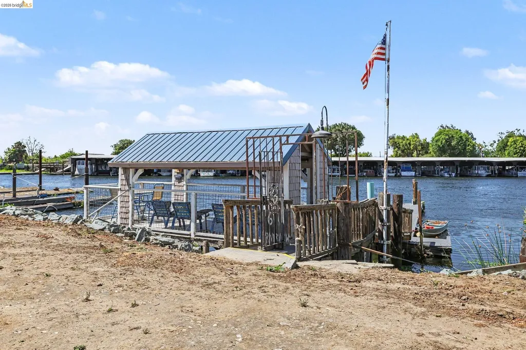 611 Riverview Place Bethel Island CA 94511