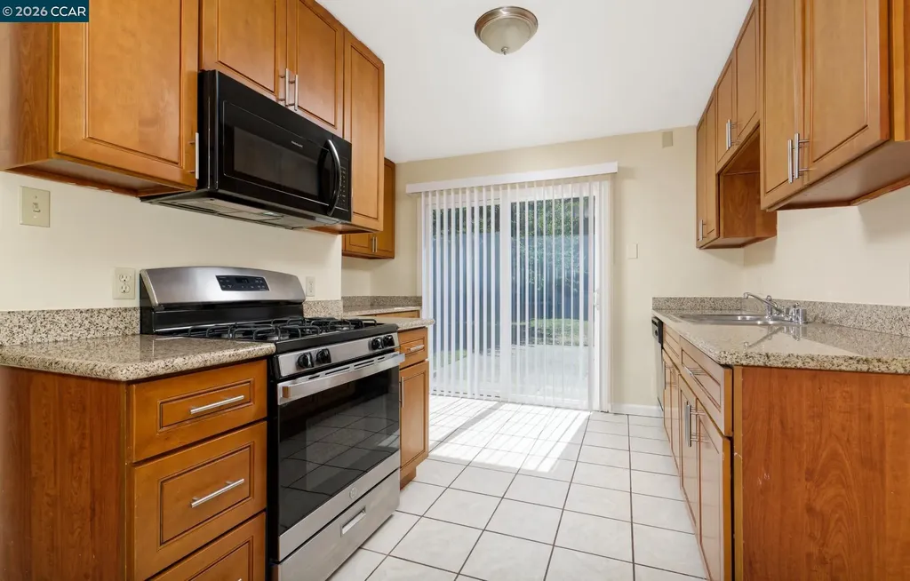 508 Vervais Avenue Vallejo CA 94591