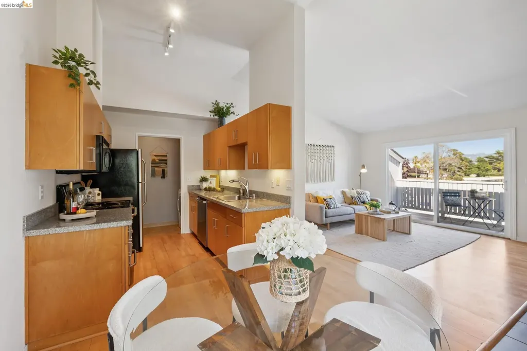 6 Schooner Court Richmond CA 94804