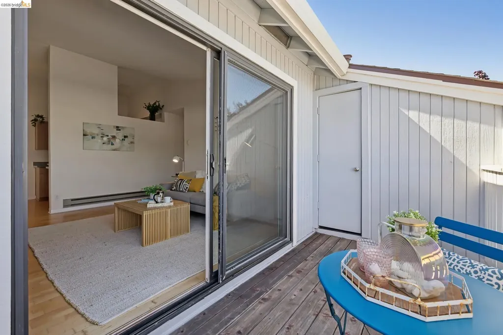 6 Schooner Court Richmond CA 94804