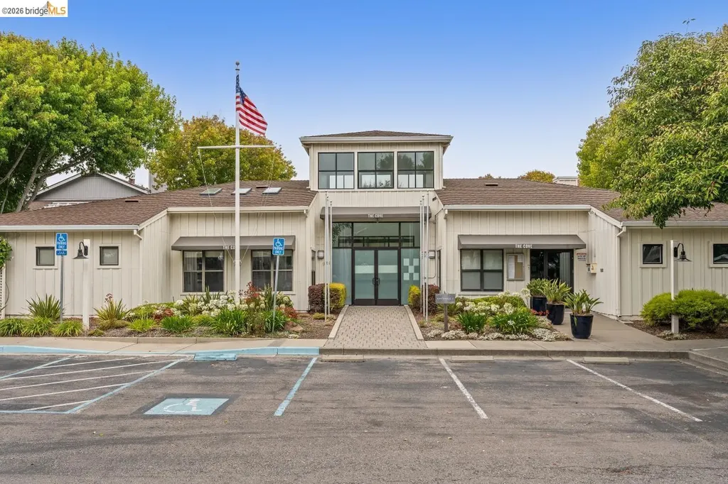 6 Schooner Court Richmond CA 94804