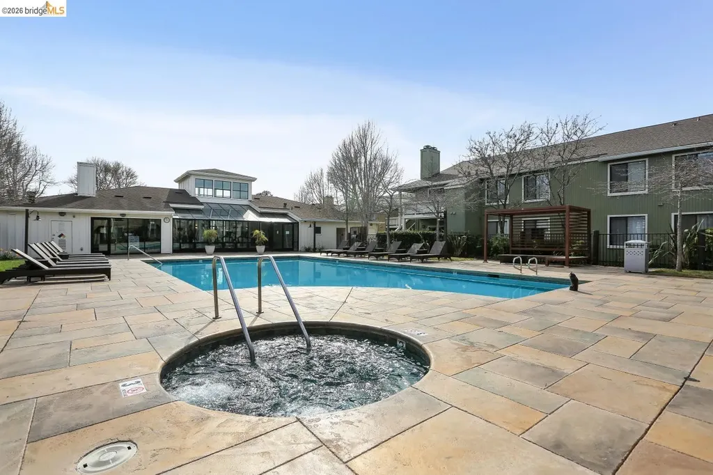 6 Schooner Court Richmond CA 94804