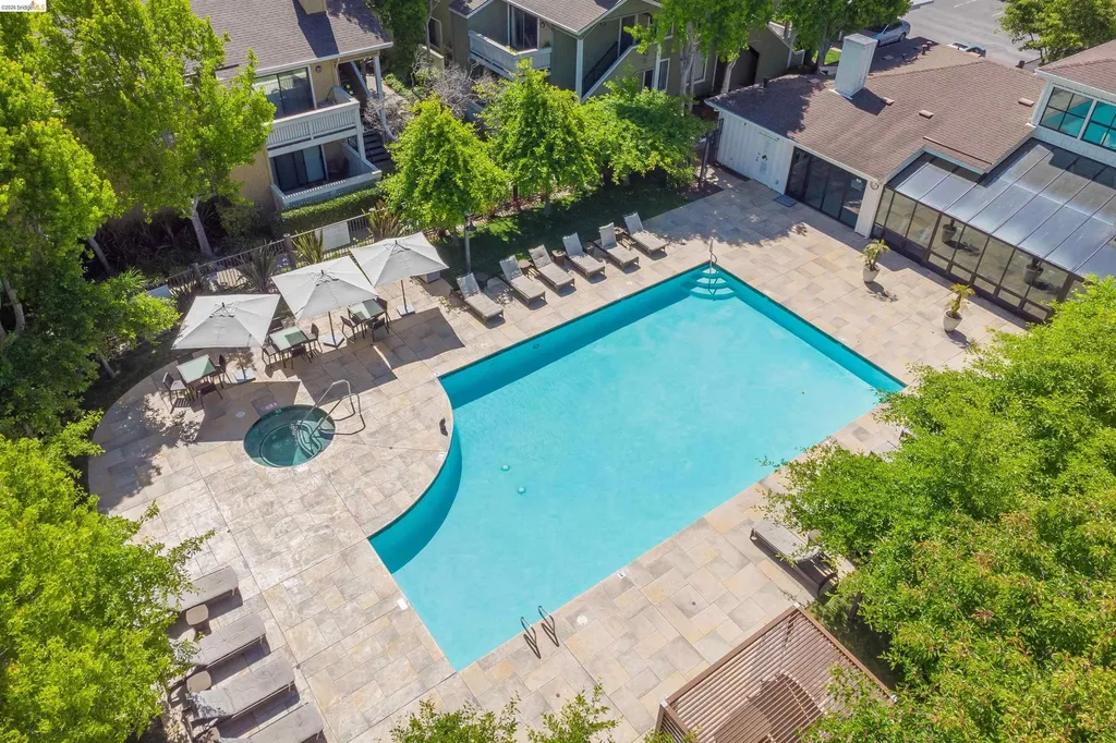 6 Schooner Court Richmond CA 94804