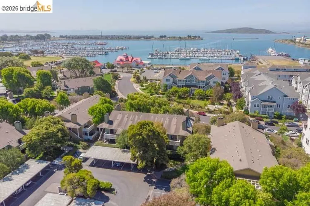 6 Schooner Court Richmond CA 94804