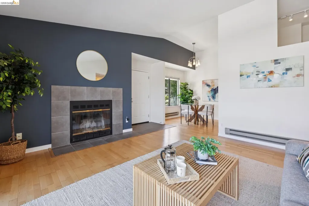 6 Schooner Court Richmond CA 94804