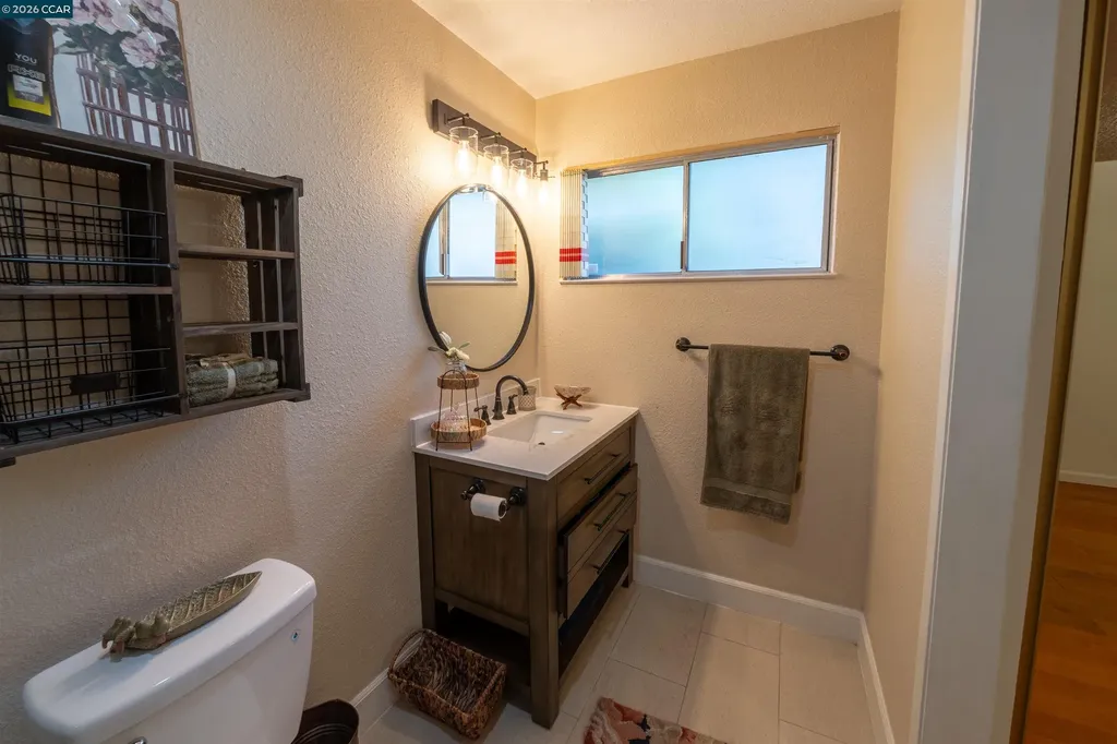 2983 Simas Avenue Pinole CA 94564