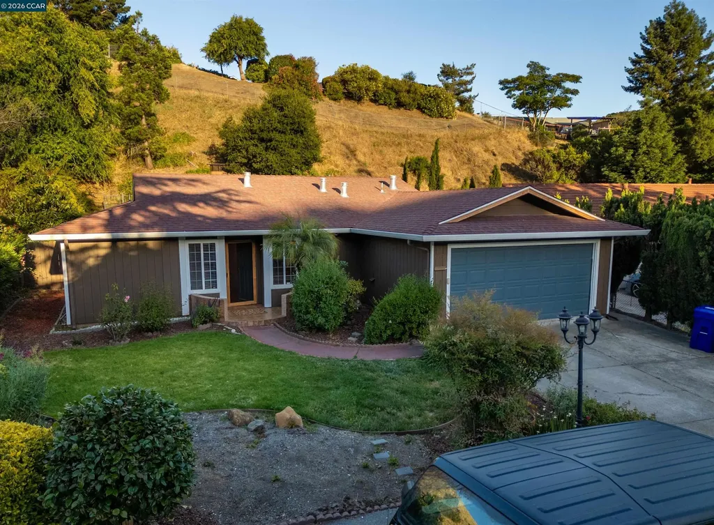 2983 Simas Avenue Pinole CA 94564