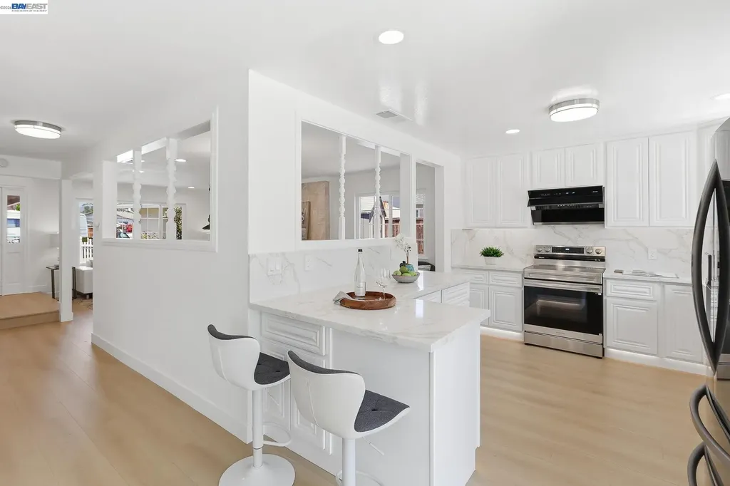 31396 Santa Elena Way Union City CA 94587