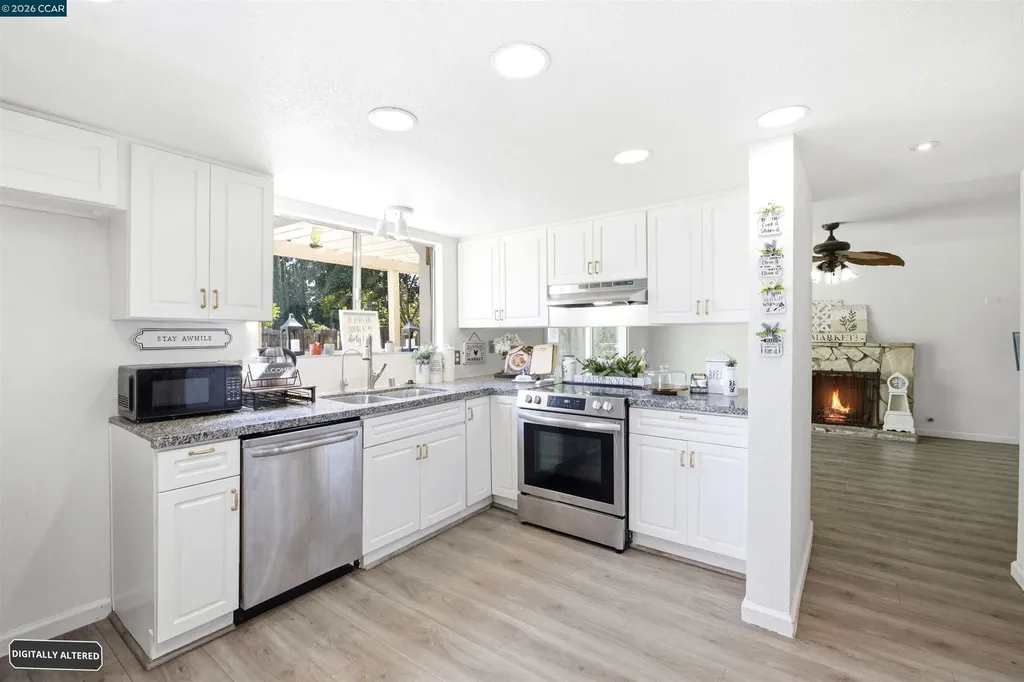 730 Stratford Avenue Dixon CA 95620