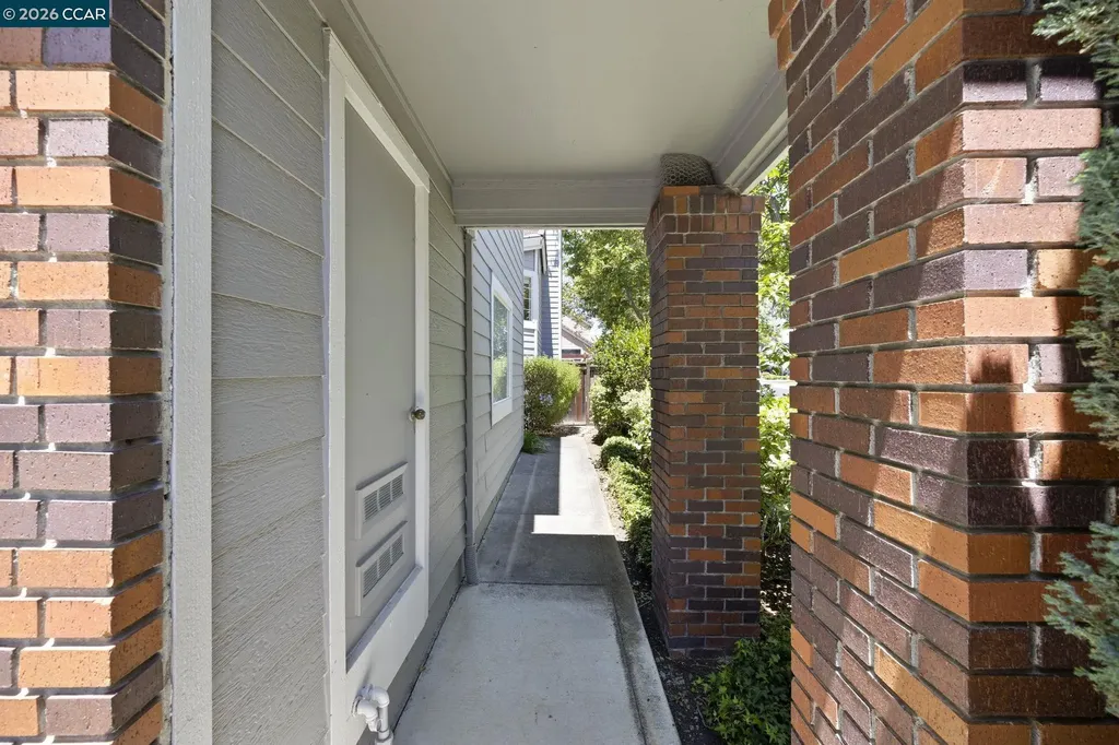 637 Julpun Loop Clayton CA 94517