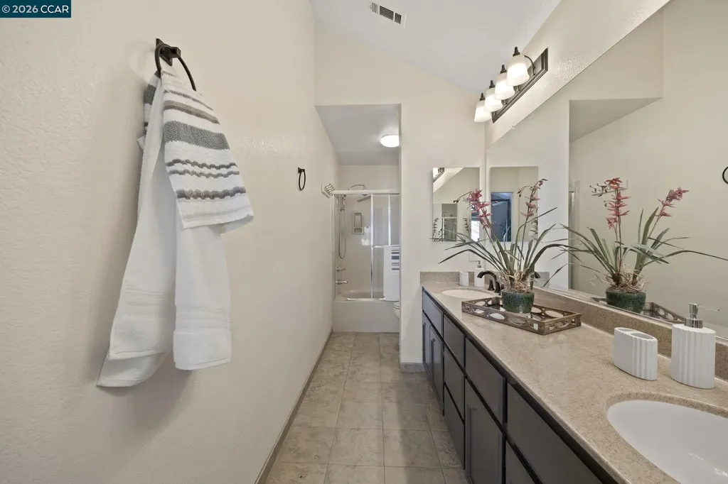 637 Julpun Loop Clayton CA 94517