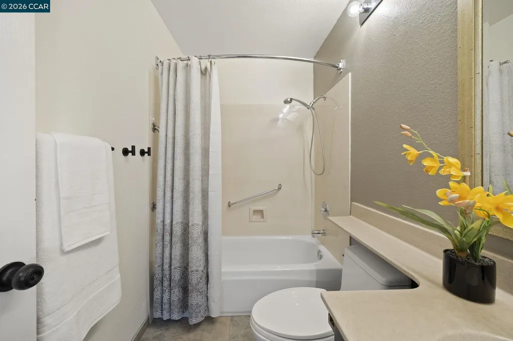 637 Julpun Loop Clayton CA 94517