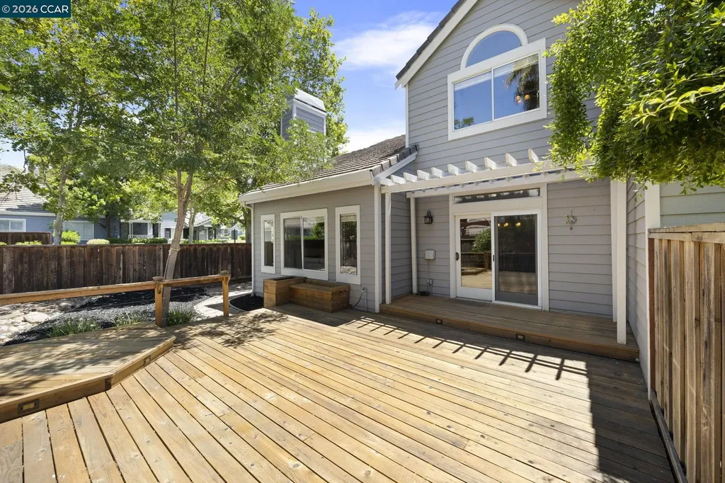 637 Julpun Loop Clayton CA 94517