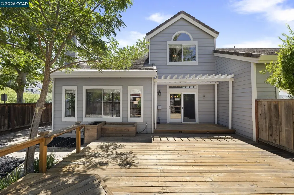 637 Julpun Loop Clayton CA 94517