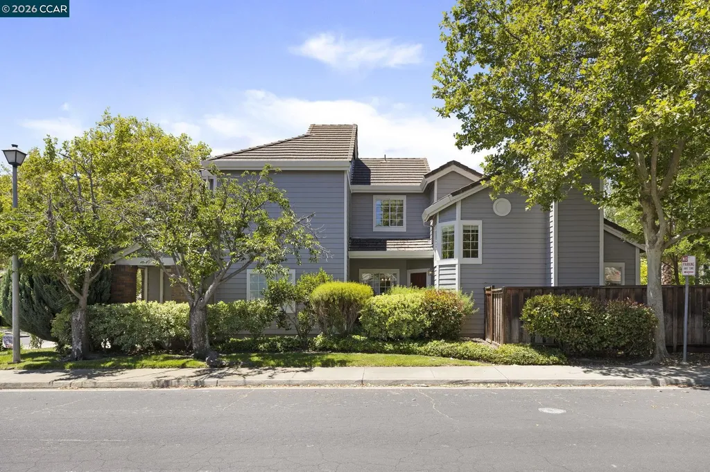 637 Julpun Loop Clayton CA 94517