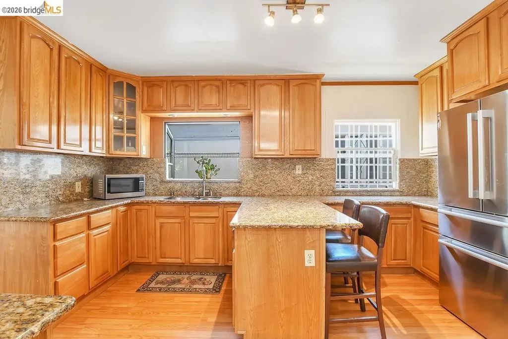 2921 Eastman Avenue Oakland CA 94619