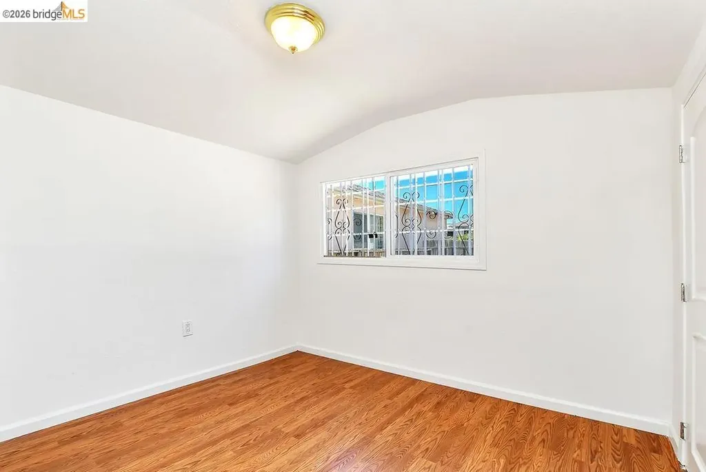 2921 Eastman Avenue Oakland CA 94619