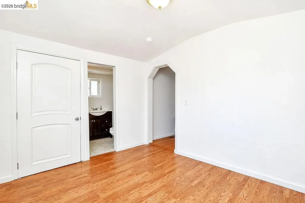 2921 Eastman Avenue Oakland CA 94619