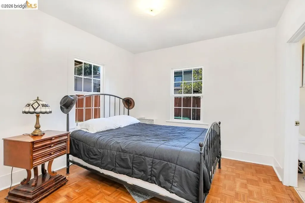 2921 Eastman Avenue Oakland CA 94619