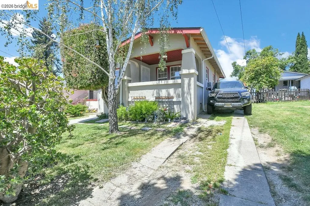 2921 Eastman Avenue Oakland CA 94619