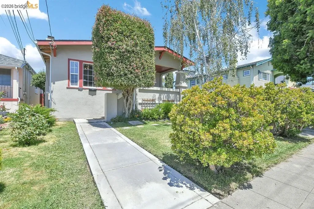 2921 Eastman Avenue Oakland CA 94619