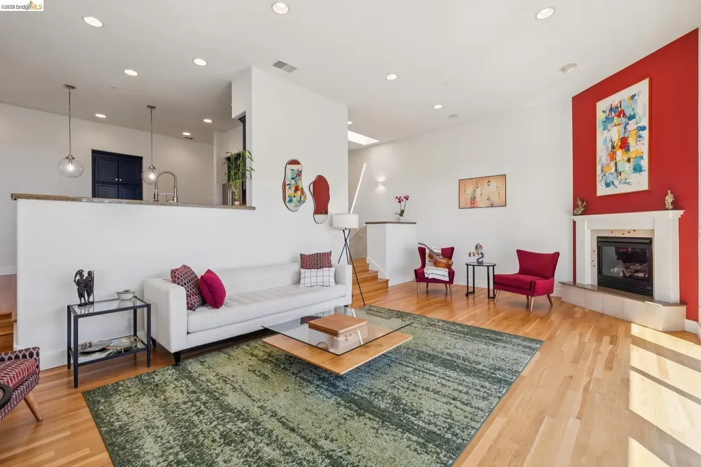 6153 Girvin Drive Oakland CA 94611
