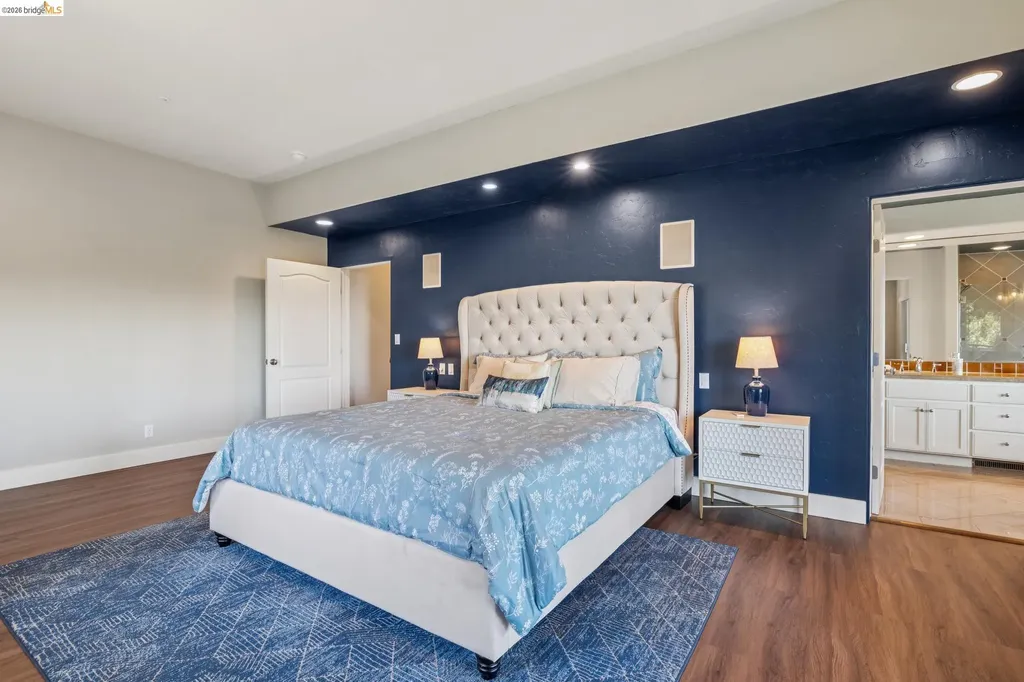 6153 Girvin Drive Oakland CA 94611