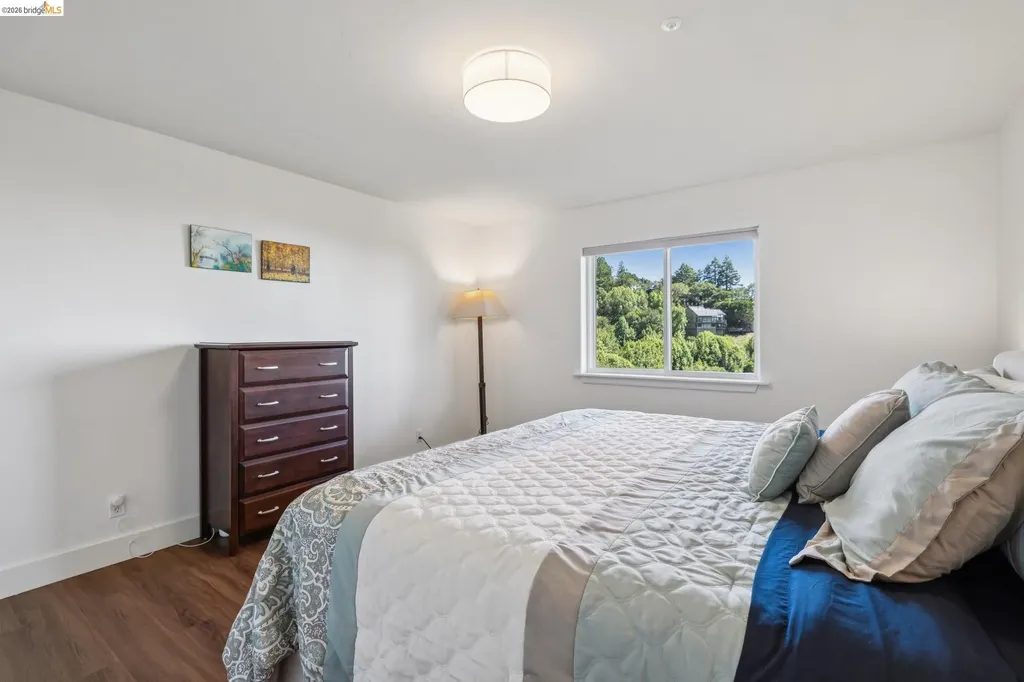 6153 Girvin Drive Oakland CA 94611