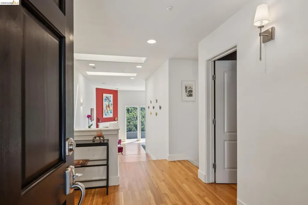 6153 Girvin Drive Oakland CA 94611