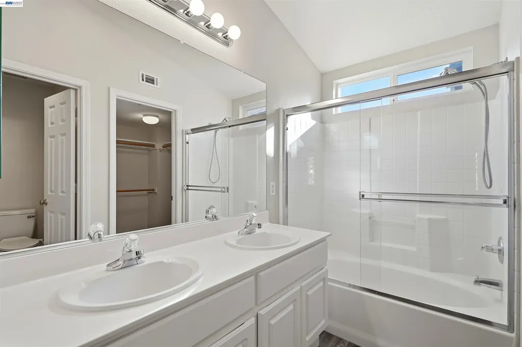 10856 Glengarry Lane Dublin CA 94568
