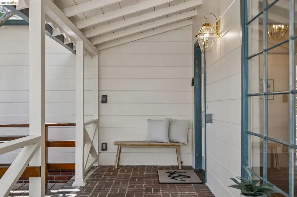 2380 Leimert Boulevard Oakland CA 94602