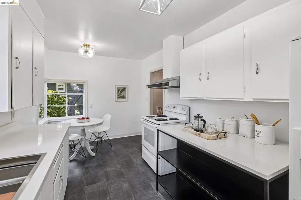 2380 Leimert Boulevard Oakland CA 94602