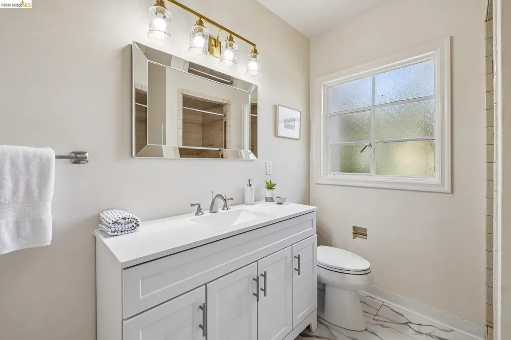 2380 Leimert Boulevard Oakland CA 94602