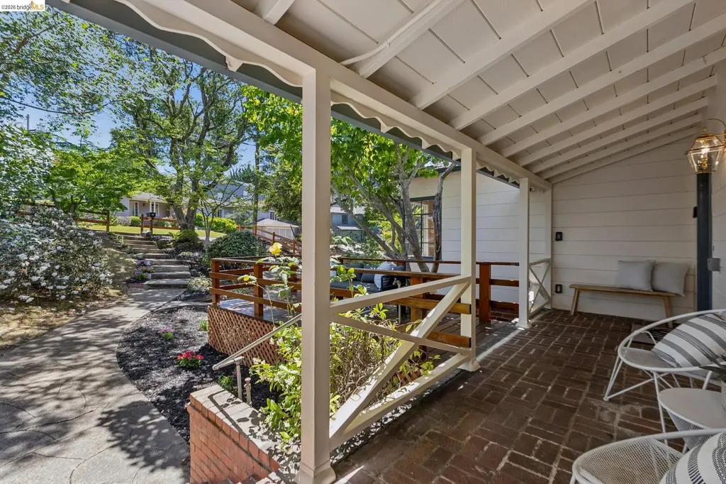 2380 Leimert Boulevard Oakland CA 94602