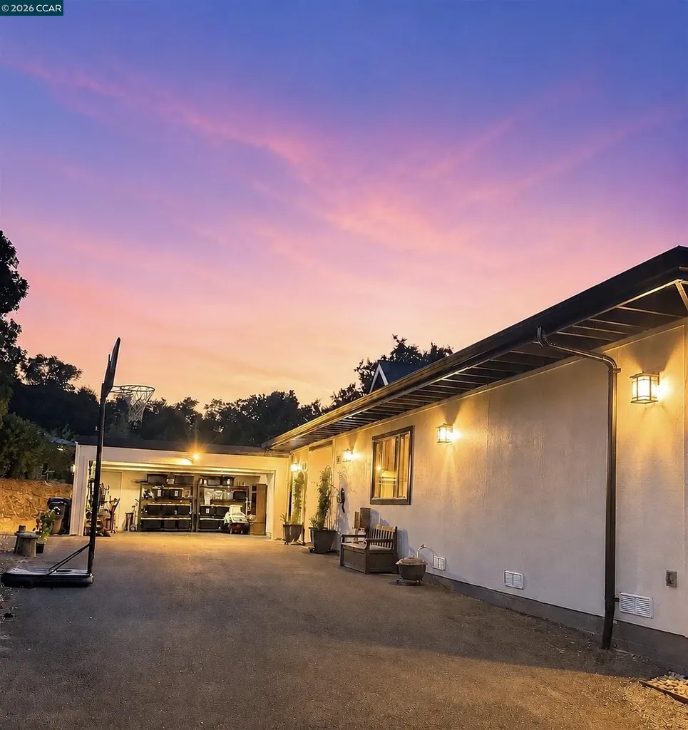 3196 Diablo View Road Lafayette CA 94549