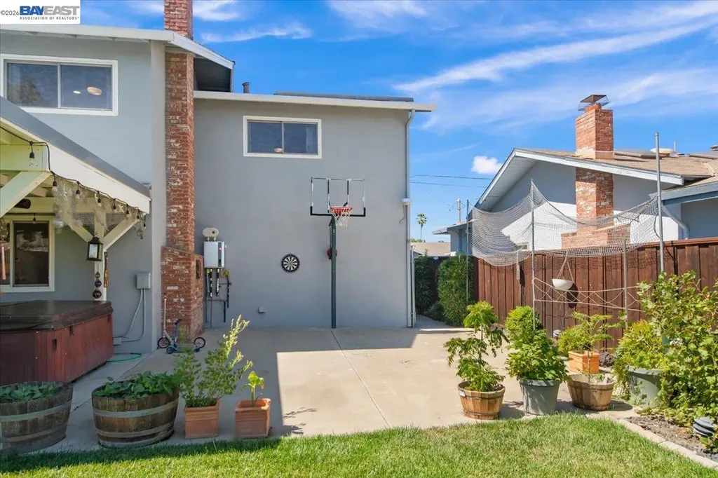 527 Lorren Way Livermore CA 94550