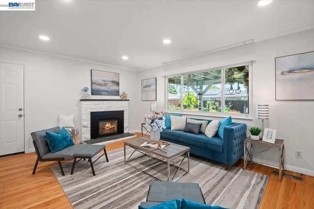 527 Lorren Way Livermore CA 94550