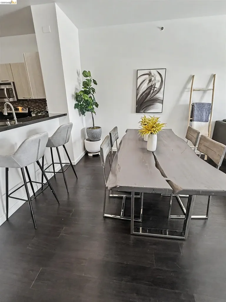 1 Lakeside Drive Oakland CA 94612