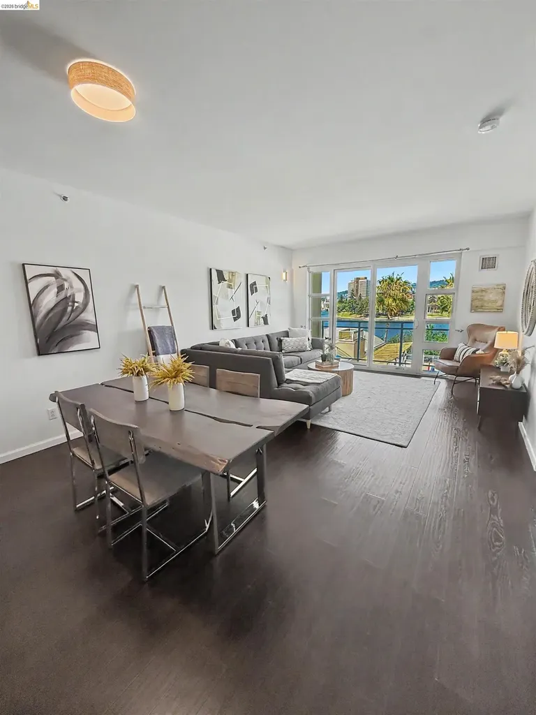 1 Lakeside Drive Oakland CA 94612