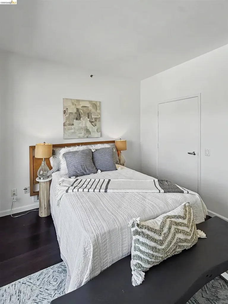 1 Lakeside Drive Oakland CA 94612