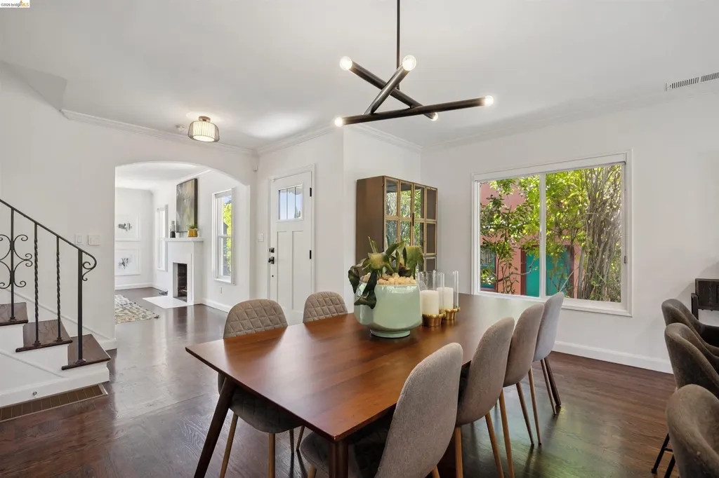 2420 Carmel Street Oakland CA 94602