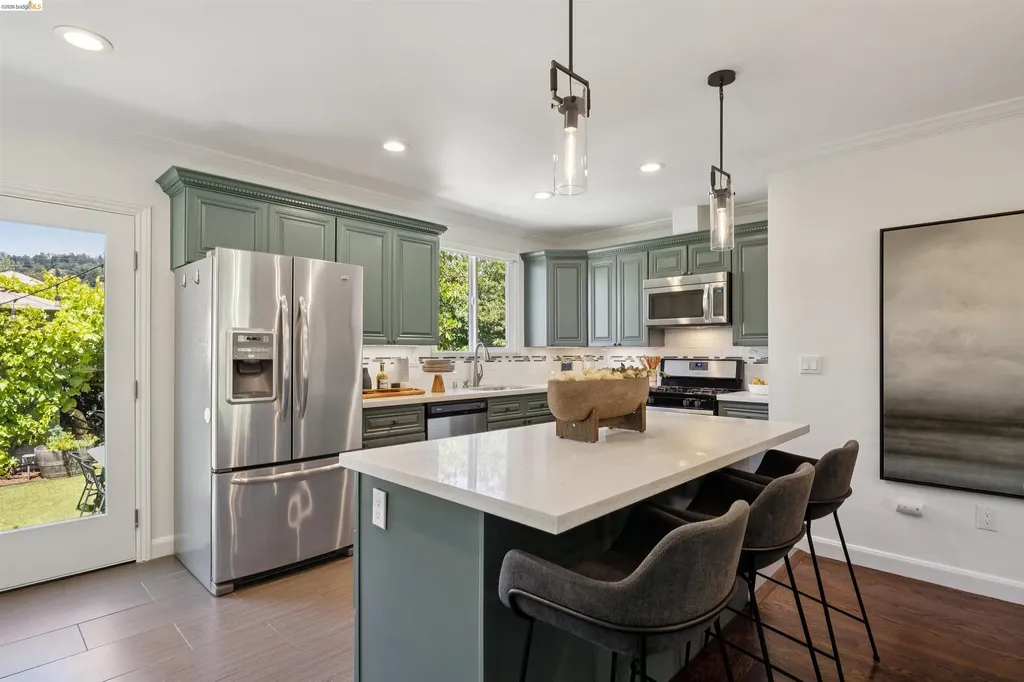 2420 Carmel Street Oakland CA 94602