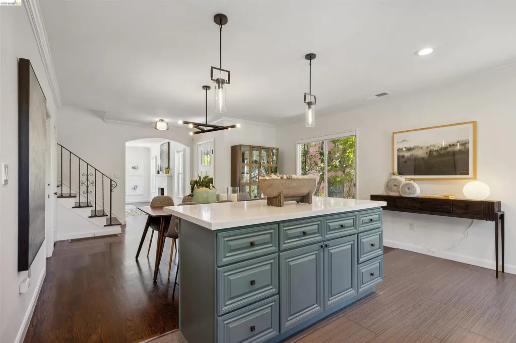 2420 Carmel Street Oakland CA 94602