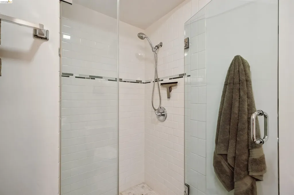 2420 Carmel Street Oakland CA 94602