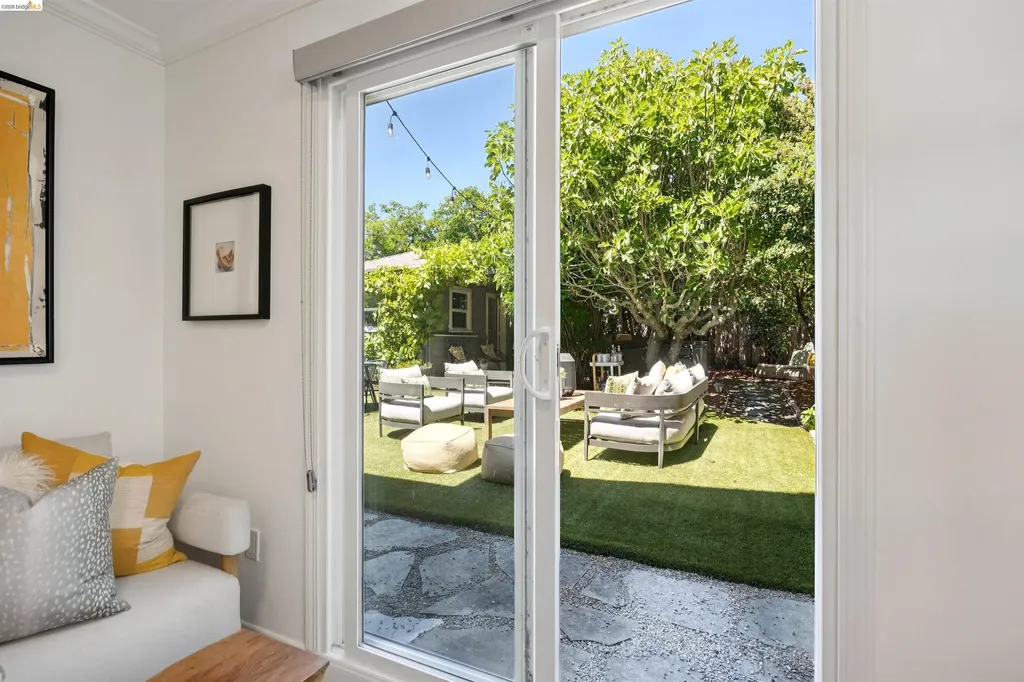 2420 Carmel Street Oakland CA 94602