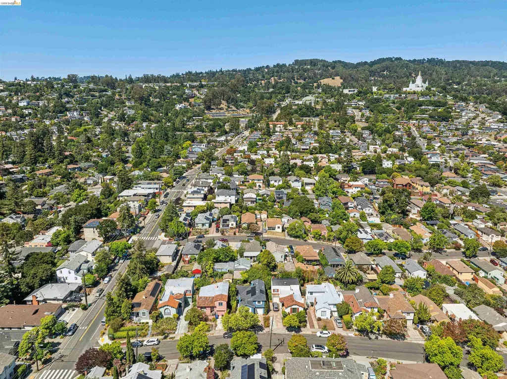2420 Carmel Street Oakland CA 94602