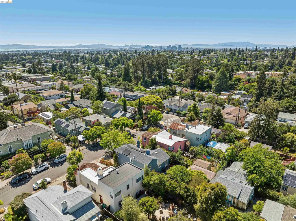 2420 Carmel Street Oakland CA 94602