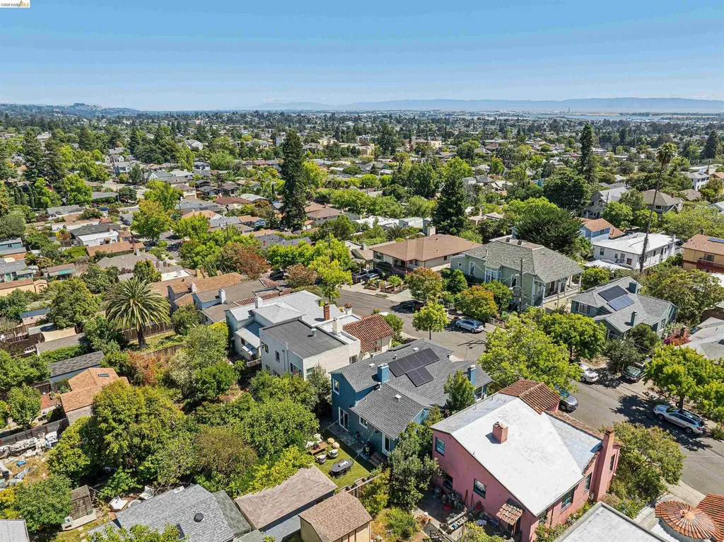 2420 Carmel Street Oakland CA 94602