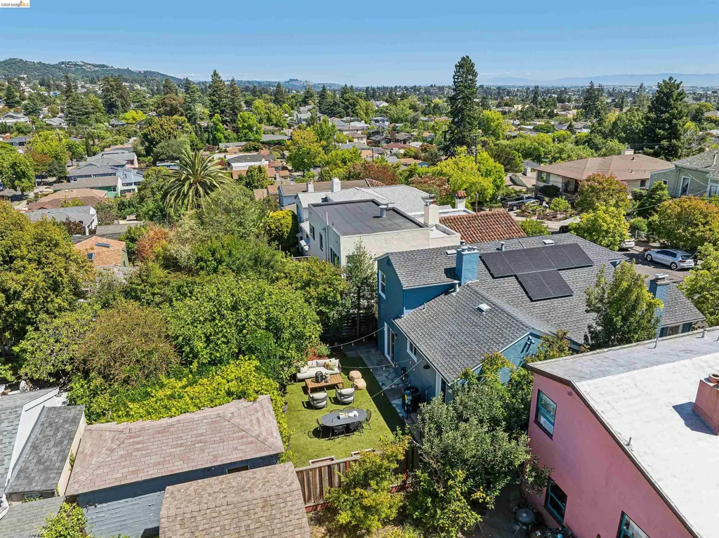 2420 Carmel Street Oakland CA 94602