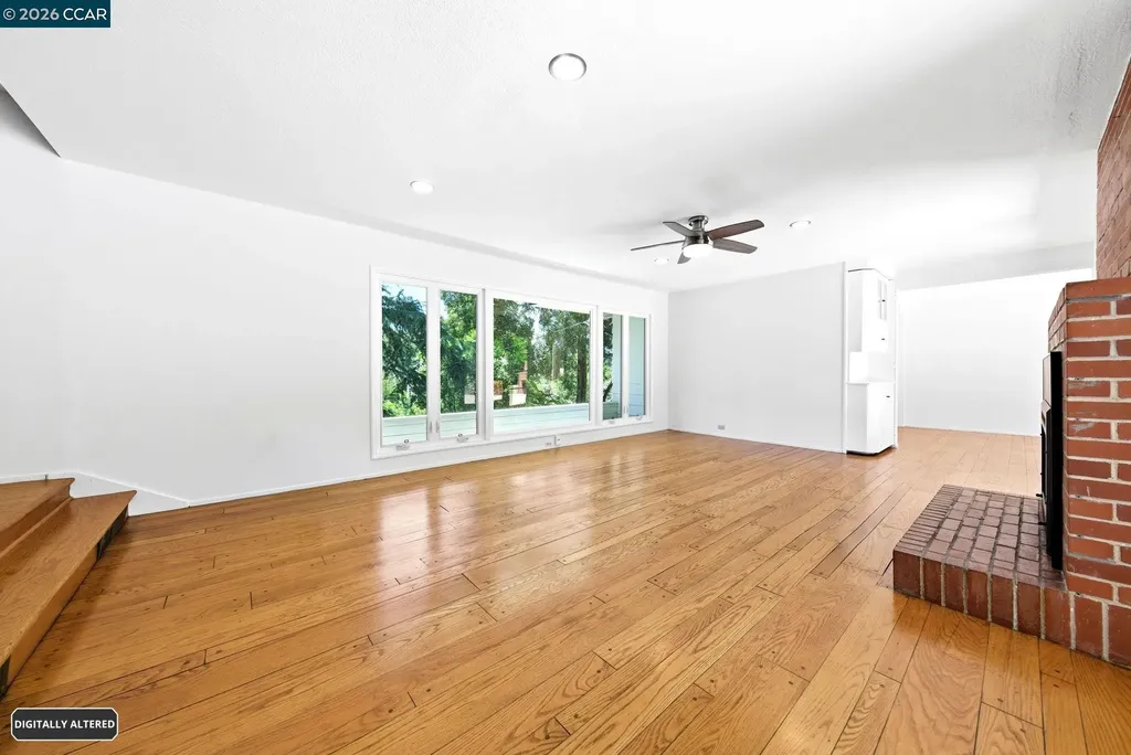 5828 Moraga Avenue Oakland CA 94611